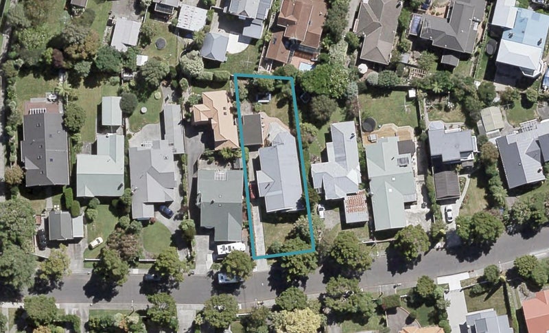35 Totara Crescent, Woburn, Lower Hutt - Carousel 1