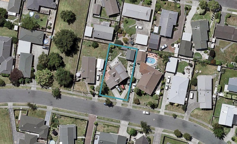 52 Whiting Crescent, Greenmeadows, Napier - Carousel 1