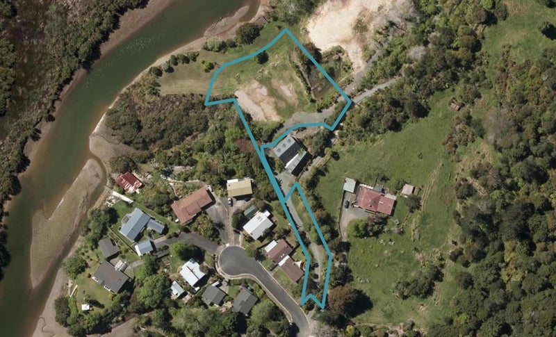 49A Vale Road, Riverside, Whangarei - Carousel 1