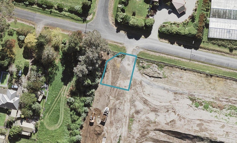 13/8 Dale Road, Whenuapai, Auckland - Carousel 1