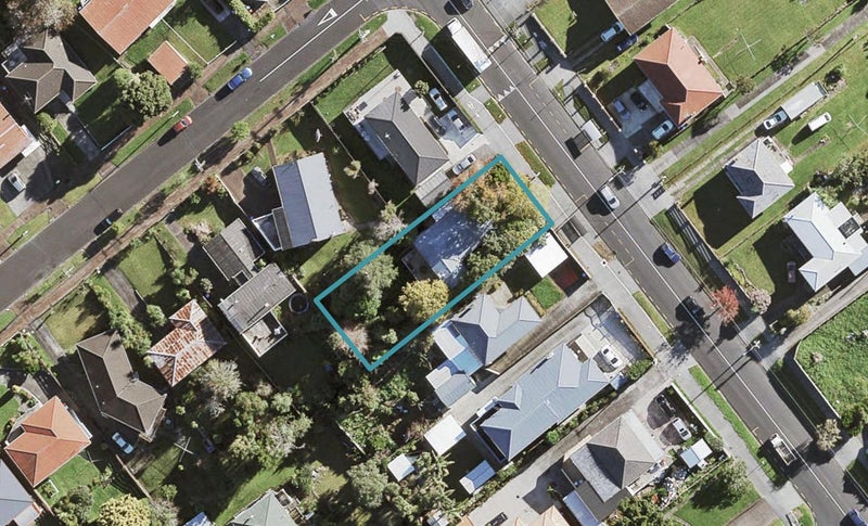 211 New Windsor Road, New Windsor, Auckland - Carousel 1