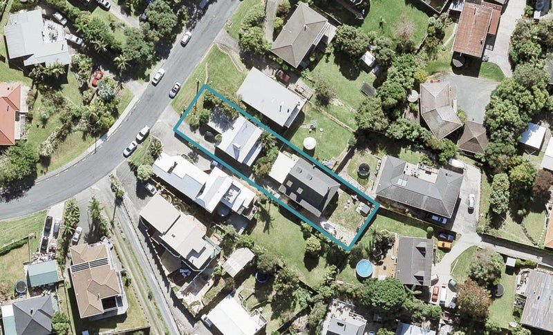 2/17 Layton Road, Manly, Whangaparaoa - Carousel 1