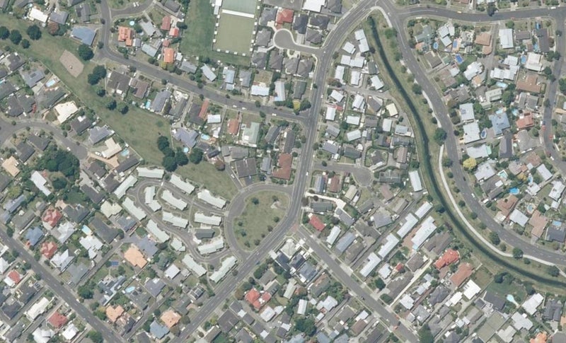2/208 Avondale Road, GREENMEADOWS, NAPIER - Carousel 1