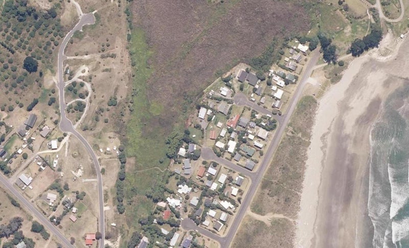 8 Katrin Place, Mahia, Māhia - Carousel 1