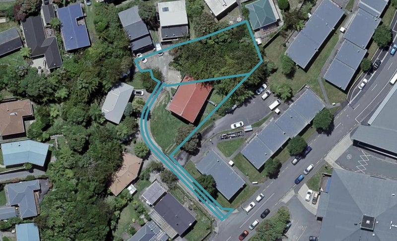2 Gahagan Way, Newlands, Wellington - Carousel 1