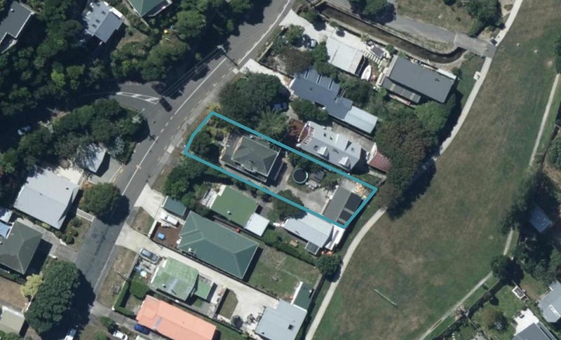 16 Airlie Road, Plimmerton, Porirua - Carousel 1