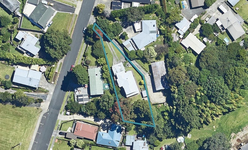 18 Graham Place, Bellevue, Tauranga - Carousel 1