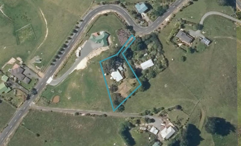 69 Valley View Road, Whangarei - Carousel 1