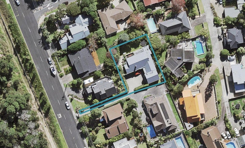 20 Onetaunga Road, Chatswood, Auckland - Carousel 1