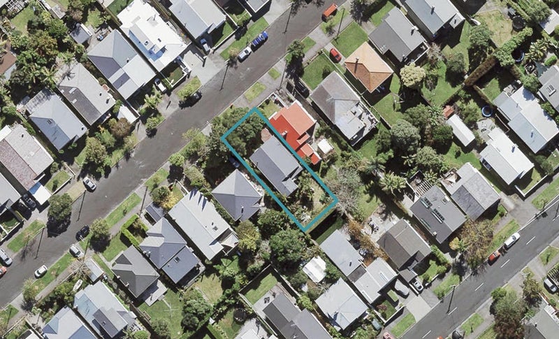 33 Chester Avenue, Westmere, Auckland - Carousel 1