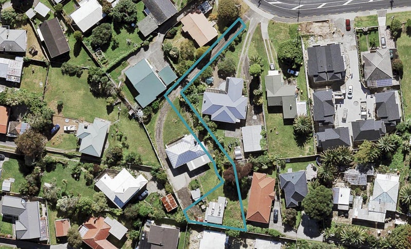 12E Binsted Road, New Lynn, Auckland - Carousel 1