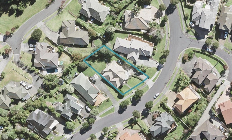 10 Woodridge Avenue, Northcross, Auckland - Carousel 1
