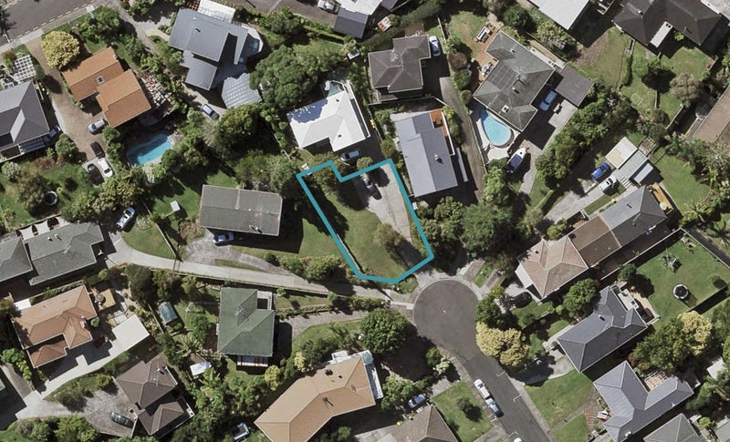 12A Margaret Place, Milford, Auckland - Carousel 1