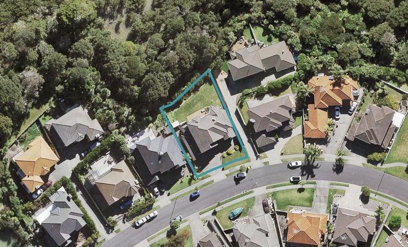 21 Vinewood Drive, Albany, Auckland - Carousel 1