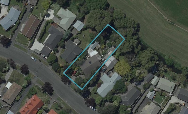 56 Warren Crescent, Hillmorton, Christchurch - Carousel 1