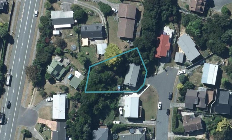 29 Seagull Place, Whitby, Porirua - Carousel 1