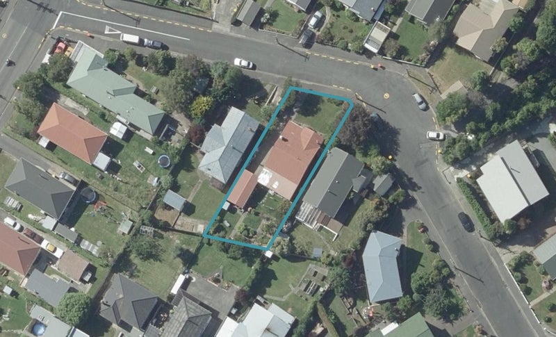 8 Milburn Street, Corstorphine, Dunedin - Carousel 1
