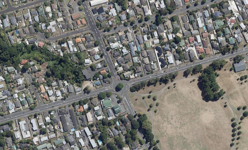 926 Heaphy Terrace, Fairfield, Hamilton - Carousel 1