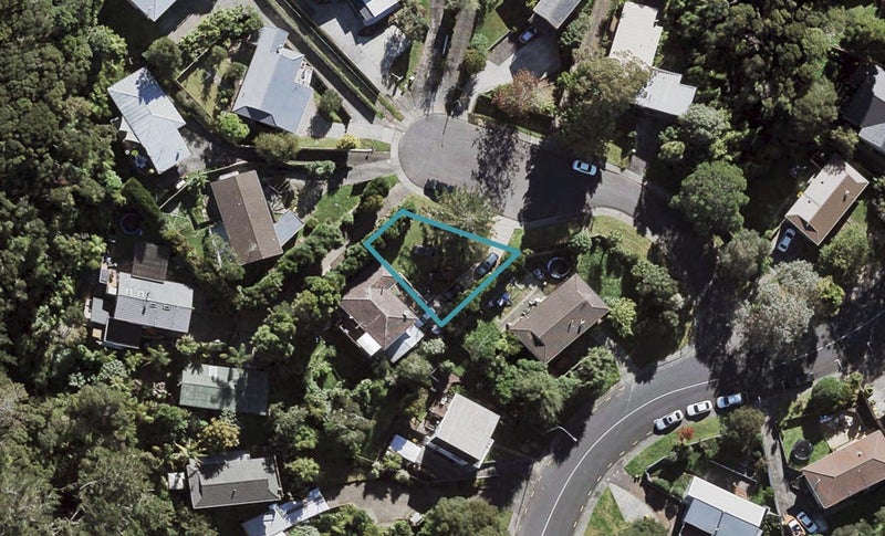 1/4 McQuoid Place, Glenfield, Auckland - Carousel 1