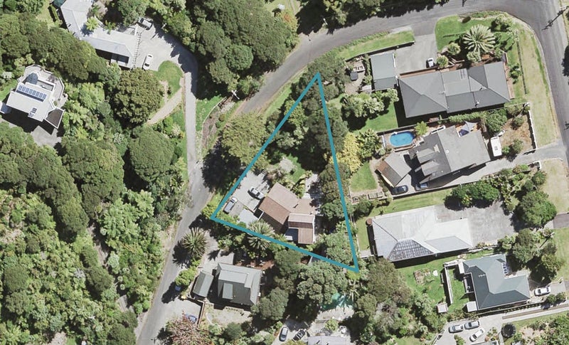 15 Rangimarie Road, Swanson, Auckland - Carousel 1