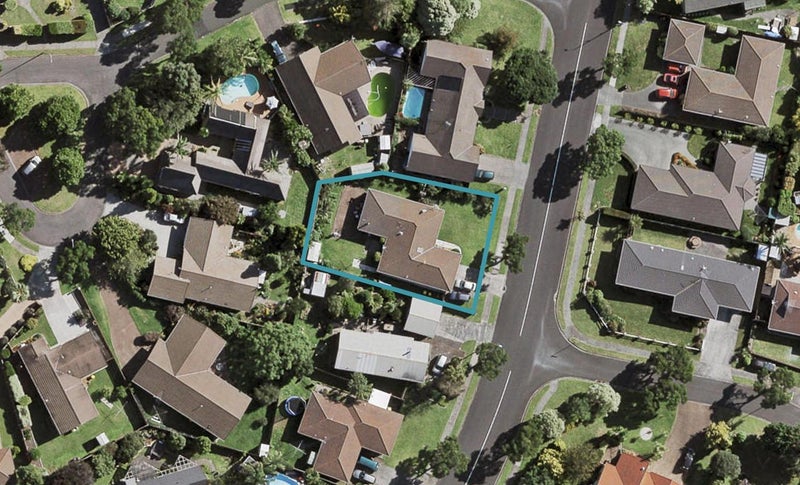 166 Walter Strevens Drive, Conifer Grove, Takanini - Carousel 1