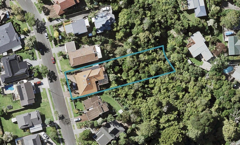 18 Clipper Place, Shelly Park, Auckland - Carousel 1
