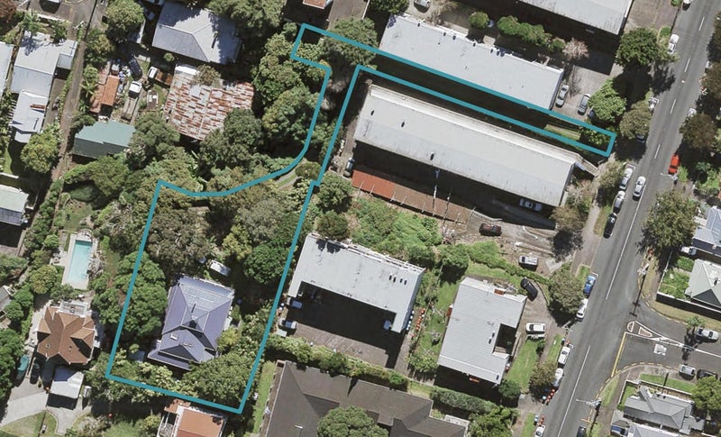 13 Esplanade Road, Mount Eden, Auckland - Carousel 1