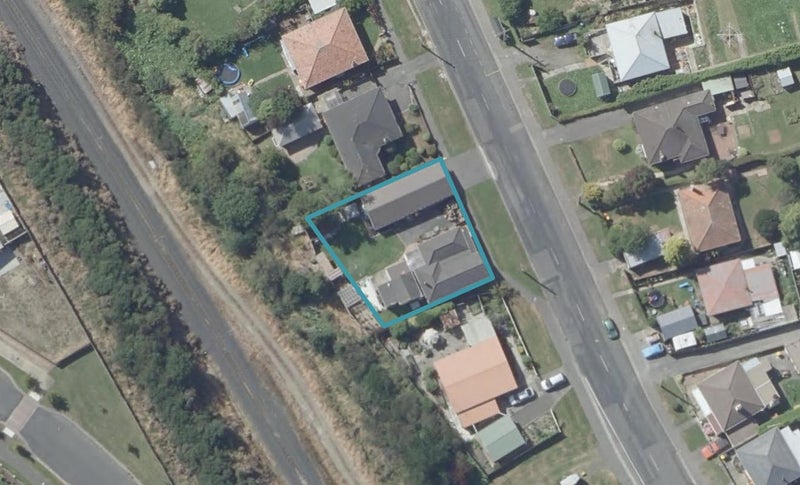 2 North Taieri Road, Abbotsford, Dunedin - Carousel 1