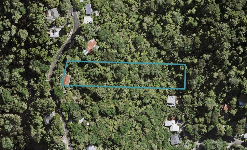 30 Otitori Bay Road, Titirangi, Auckland - Carousel 1