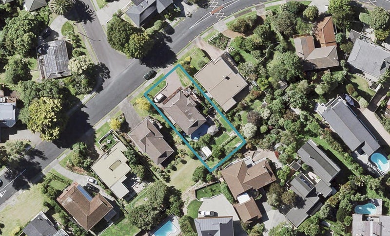 29 Castleton Drive, Howick, Auckland - Carousel 1