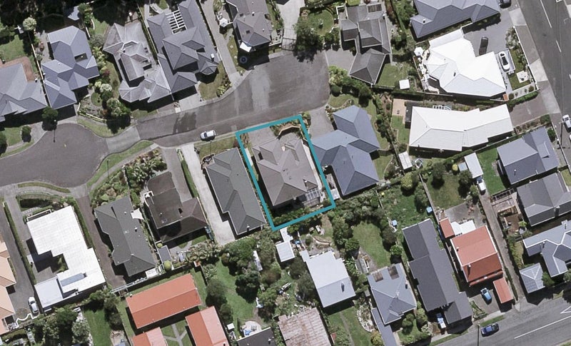 14 Kawaroa Close, New Plymouth, New Plymouth - Carousel 1