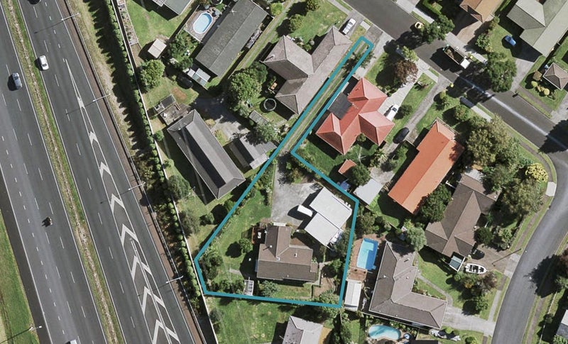48 Lakeside Drive, Pahurehure, Papakura - Carousel 1