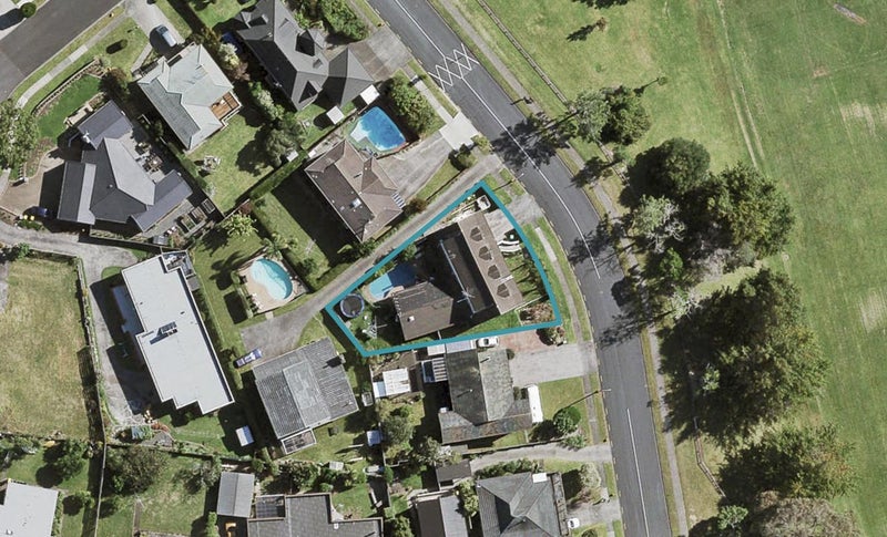 13 Mossford Green, Pahurehure, Papakura - Carousel 1