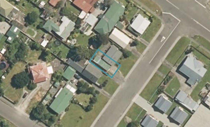 21 Sale Street, Hokitika - Carousel 1