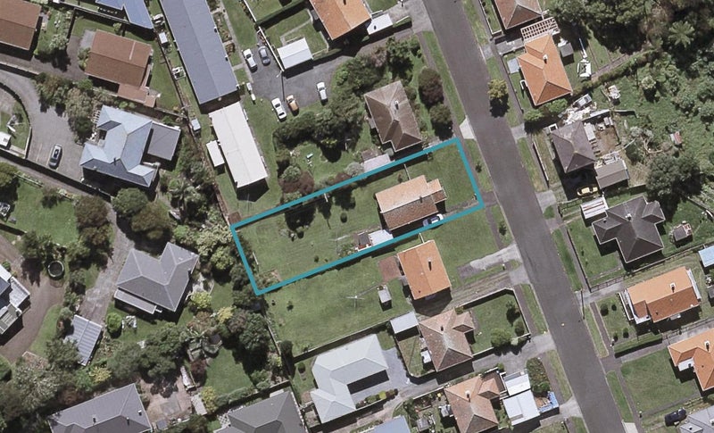 18 Wrantage Street, Westown, New Plymouth - Carousel 1