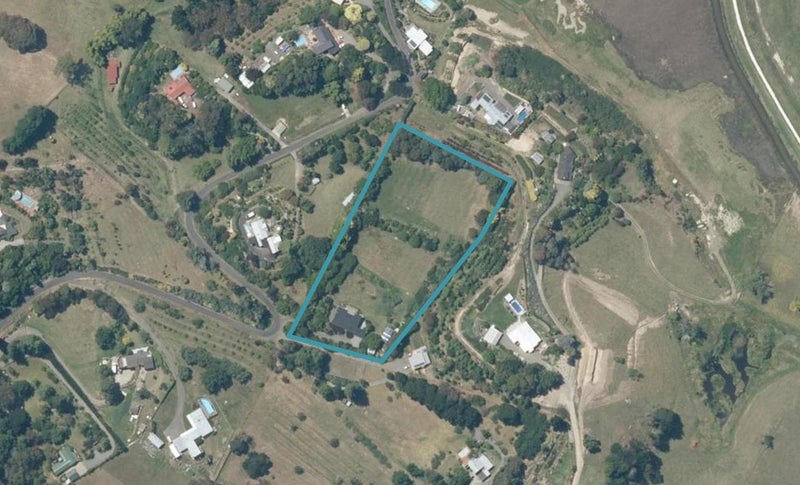 56 Boyd Road, Poraiti, Napier - Carousel 1
