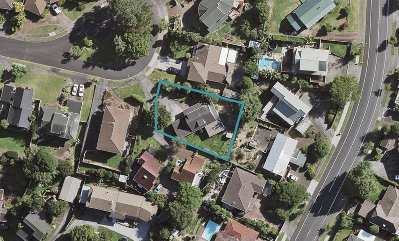 21 Deodar Place, Totara Heights, Auckland - Carousel 1