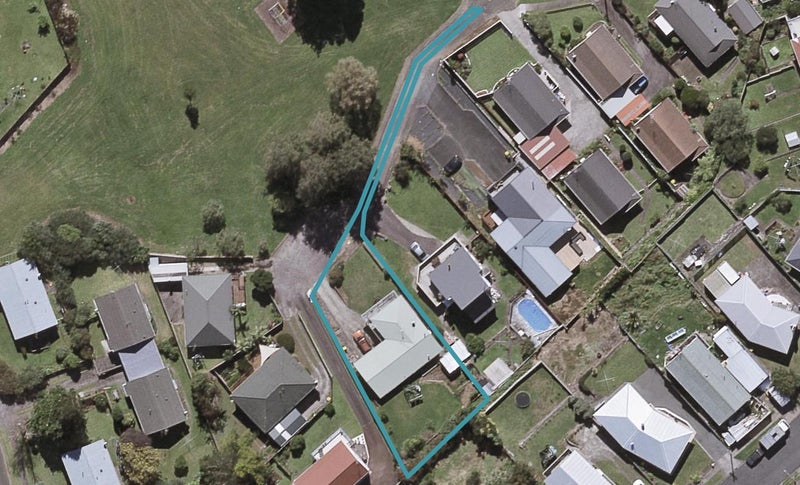 19D Kenmore Street, Westown, New Plymouth - Carousel 1