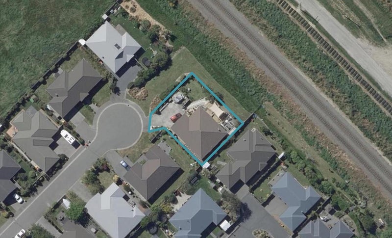 9 The Tors, Heathcote Valley, Christchurch - Carousel 1
