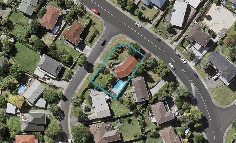 46 Juniper Road, Sunnynook, Auckland - Carousel 1