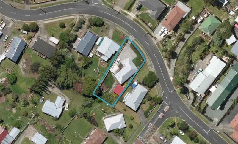 16 Collingwood Street, Raumanga, Whangarei - Carousel 1