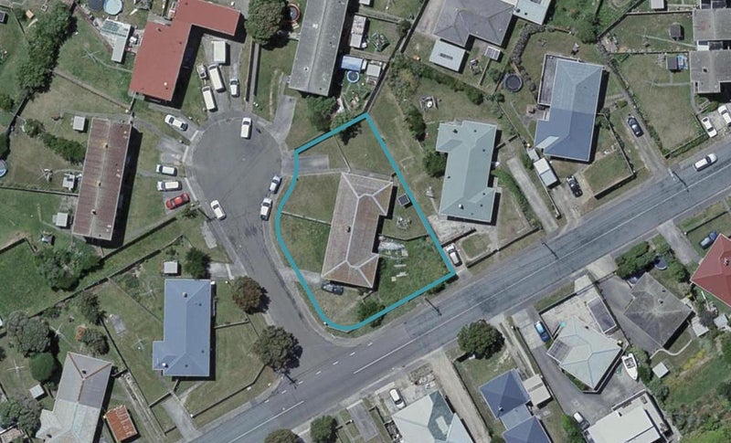 2 Wharekauri Street, Strathmore Park, Wellington - Carousel 1