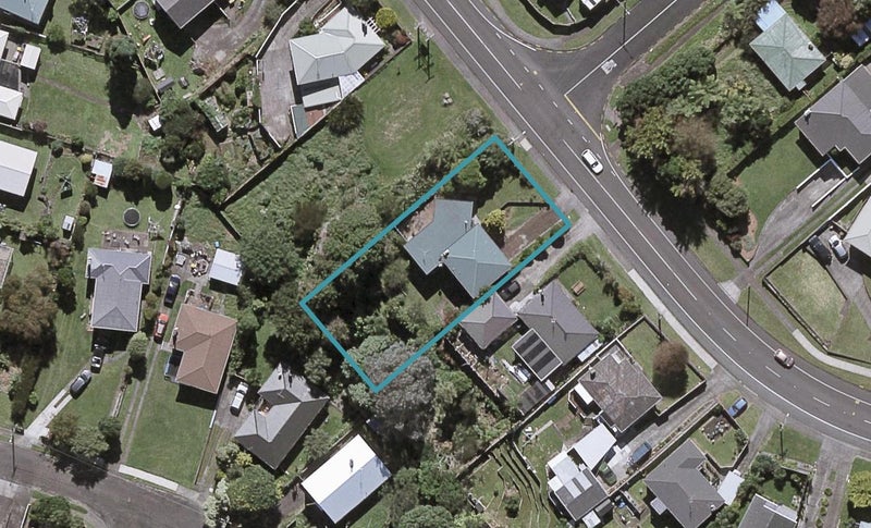 111 Omata Road, Marfell, New Plymouth - Carousel 1