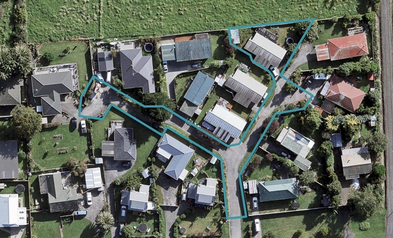 3/55C Springs Road, Parakai, Helensville - Carousel 1