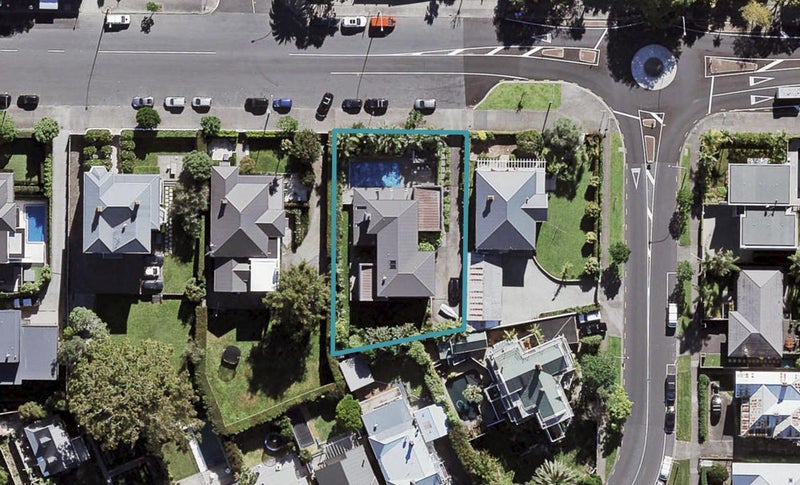 282 Jervois Road, Herne Bay, Auckland - Carousel 1
