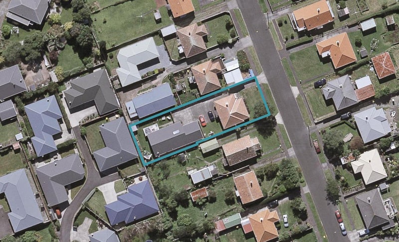 2/26 Wrantage Street, Westown, New Plymouth - Carousel 1