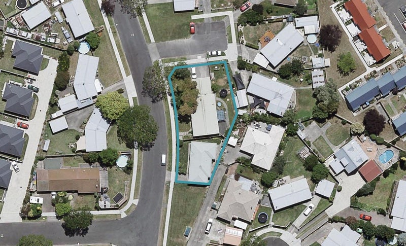 13 Harris Street, Greenmeadows, Napier - Carousel 1