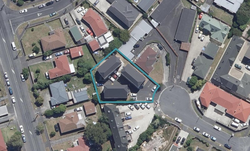 5/7 Snead Place, Hamilton East, Hamilton - Carousel 1