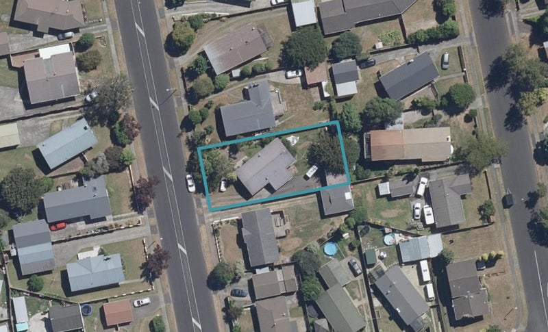 6 Ashurst Avenue, Pukete, Hamilton - Carousel 1