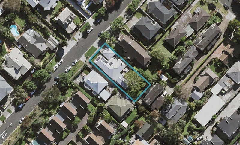 16 Momona Road, Greenlane, Auckland - Carousel 1